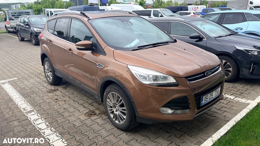 Ford Kuga 2.0 TDCi Powershift 4WD Titanium - 6