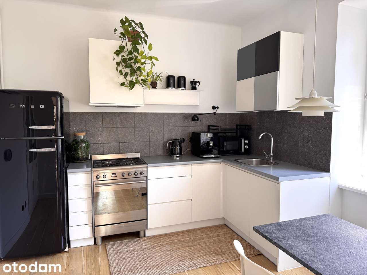 2 pokoje na Ochocie – 56 m², balkon, zieleń za oknem | bez prowizji