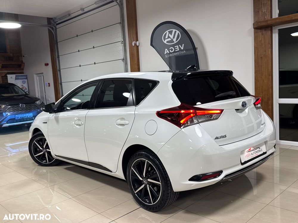 Toyota Auris ver-1-8-vvt--i-automatik-style-selection - 4