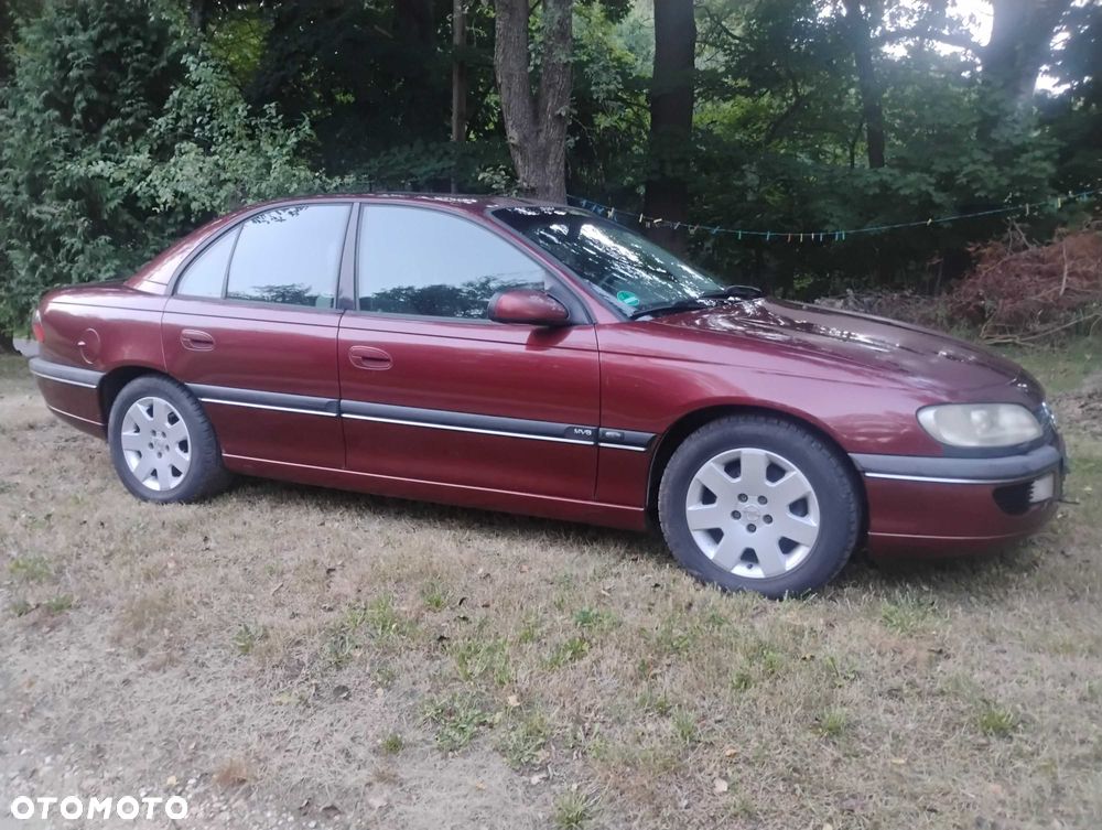 Opel Omega - 1