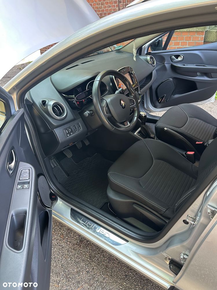 Renault Clio - 15
