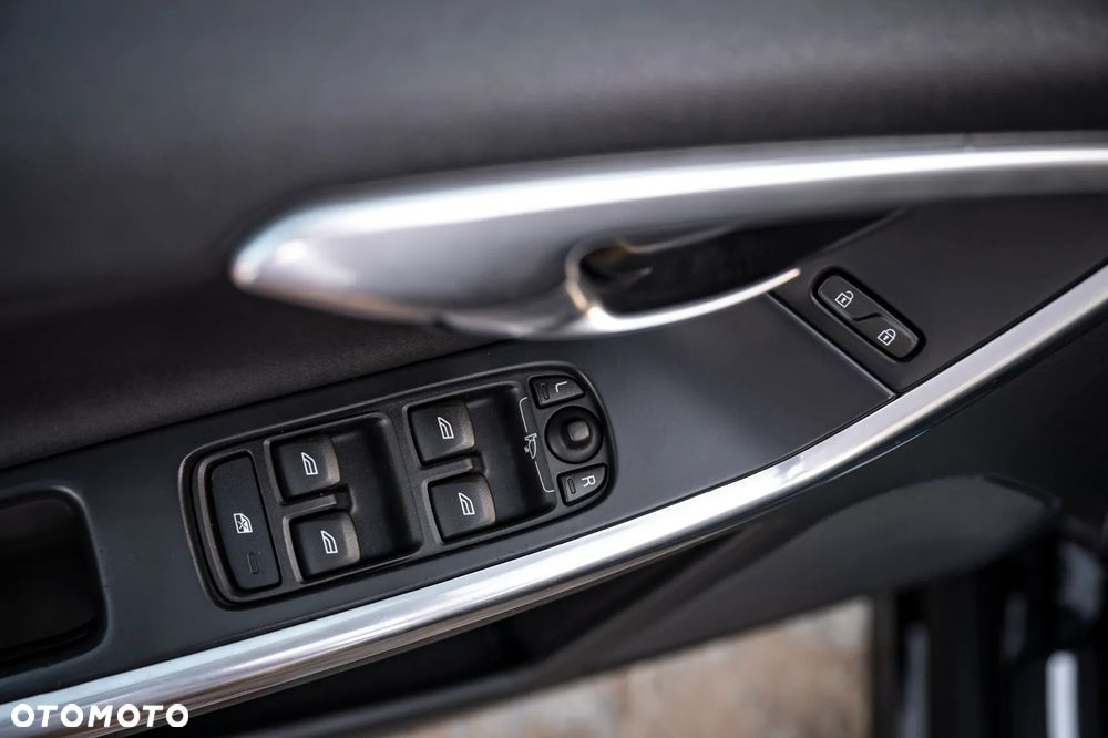 Volvo XC 60 D4 Kinetic - 14