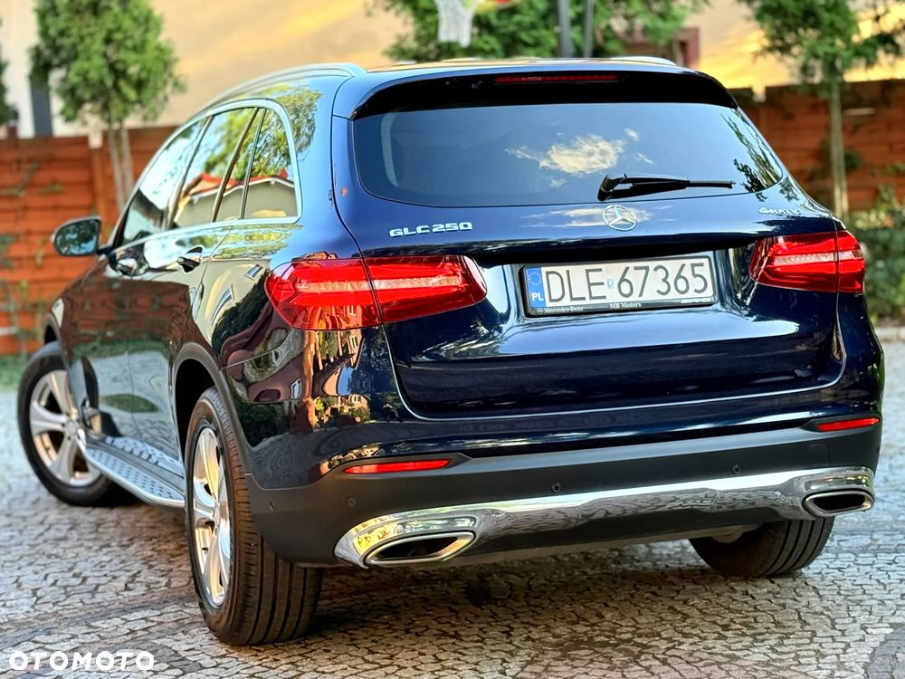 Mercedes-Benz GLC - 11