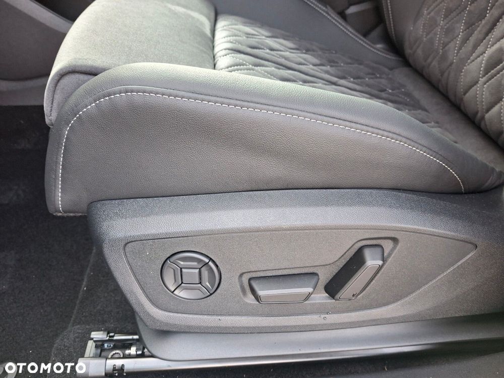 Audi Q4 e-tron - 11