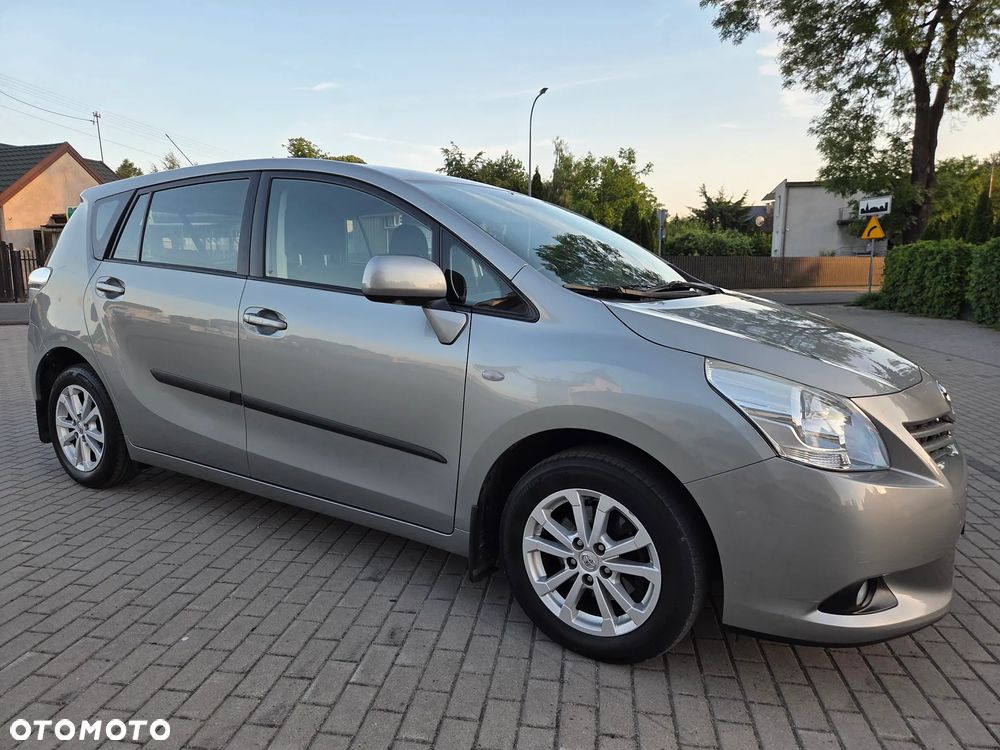 Toyota Verso 1.8 Prestige EU6 - 3