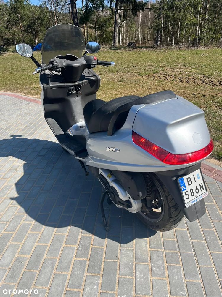 Piaggio X8 - 2