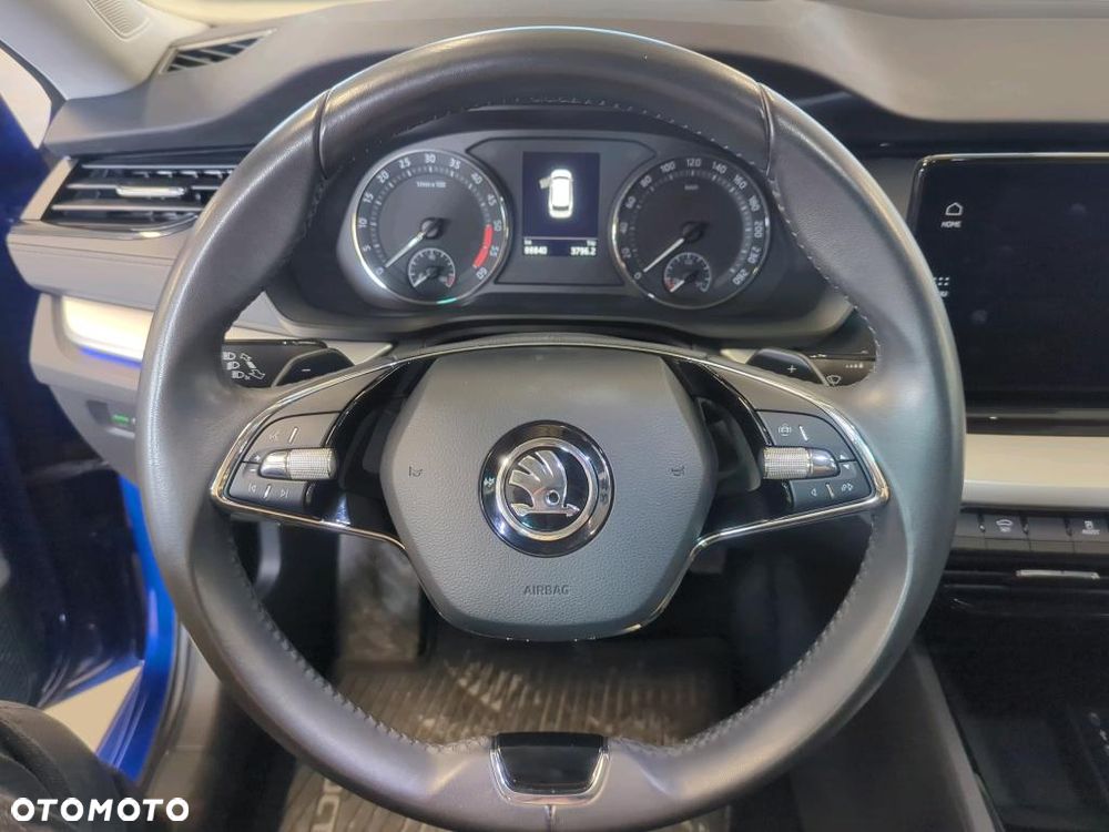 Skoda Octavia 2.0 TDI Ambition DSG - 10
