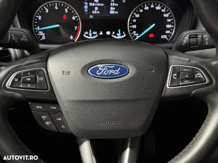 Ford EcoSport - 17