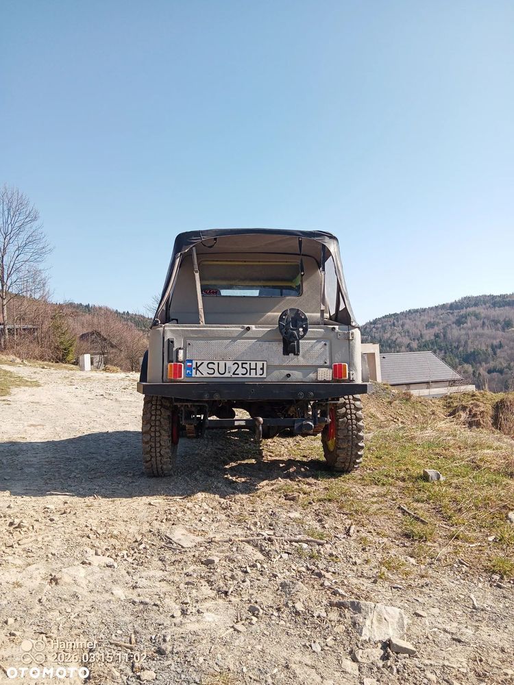 Suzuki Samurai - 3