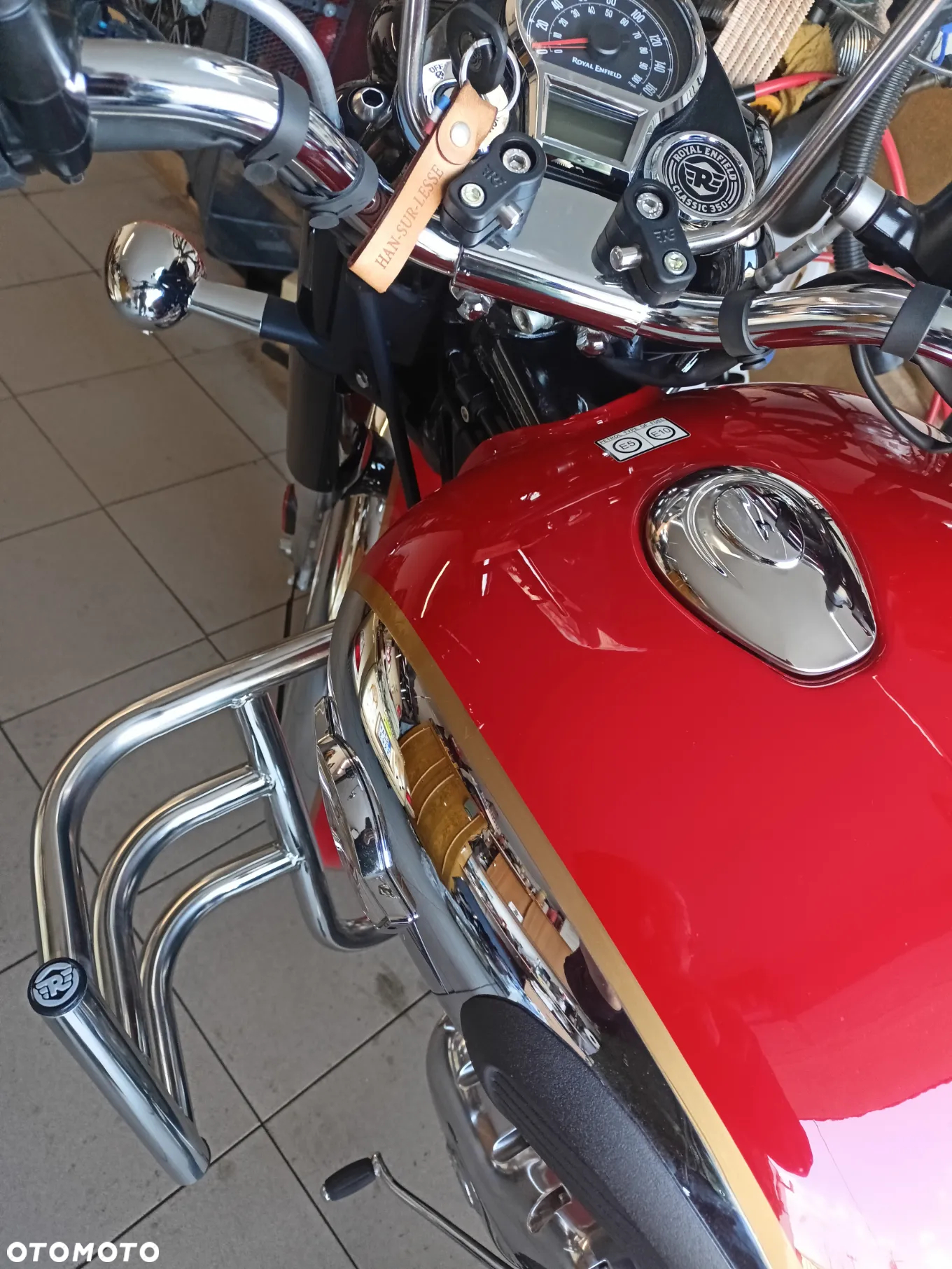 Royal Enfield Classic - 12