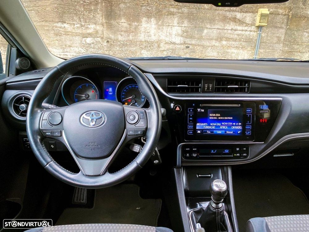 Toyota Auris Touring Sports 1.4 D-4D Comfort+Pack Sport - 6