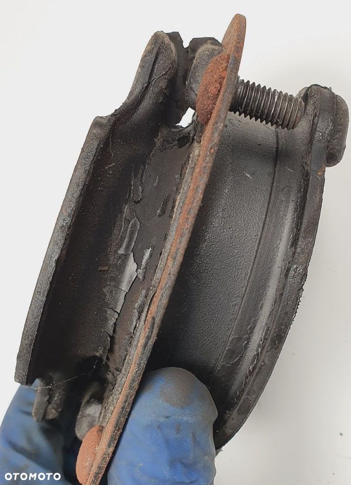 GUMA ŁOŻYSKO AMORTYZATORA PRZÓD MERCEDES W201 - 4