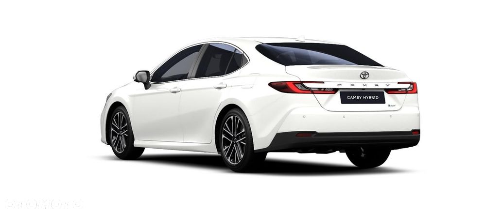 Toyota Camry - 5