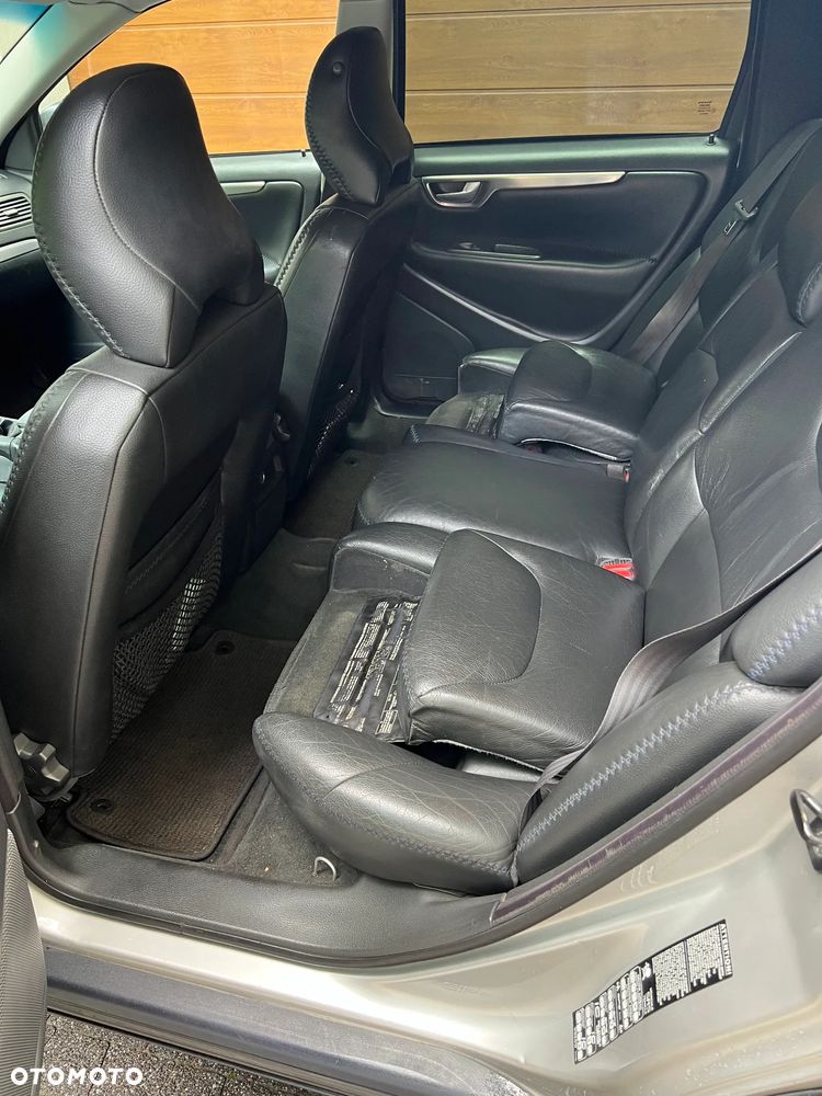 Volvo XC 70 AWD - 8
