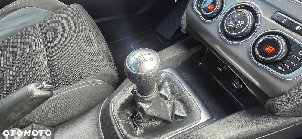 Citroën C4 1.6 BlueHDi Feel - 15