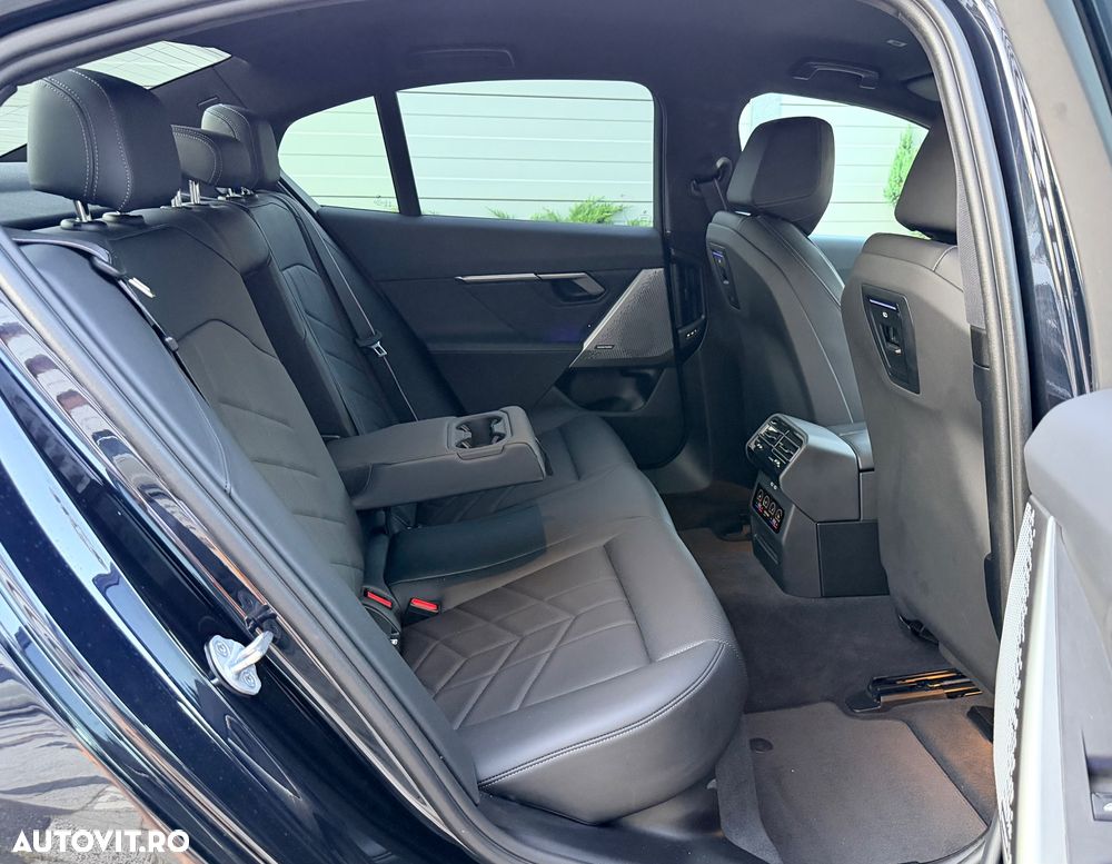 BMW Seria 5 520d xDrive AT MHEV - 18