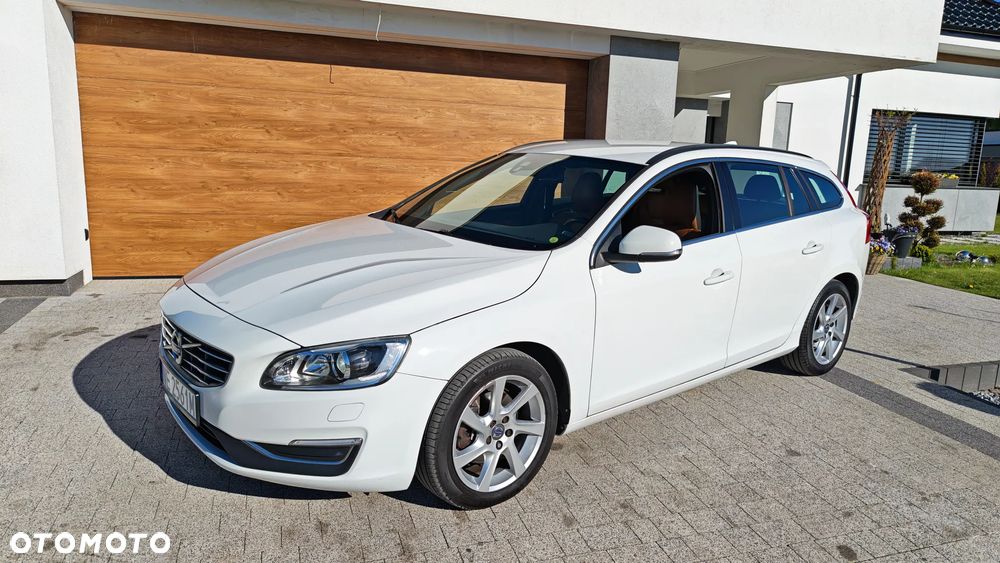 Volvo V60 D4 Geartronic Momentum - 29