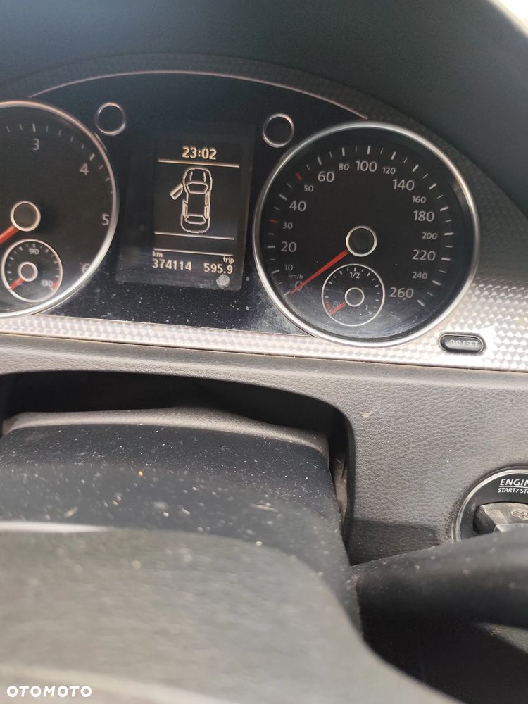Volkswagen Passat - 10