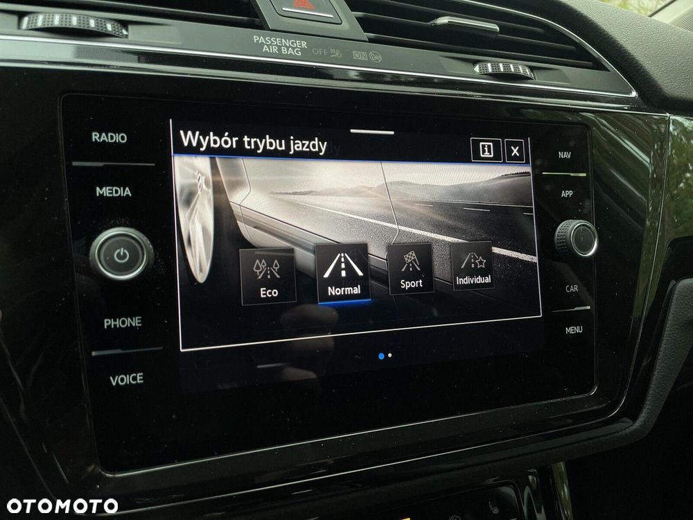 Volkswagen Touran 1.5 TSI EVO Highline DSG - 34
