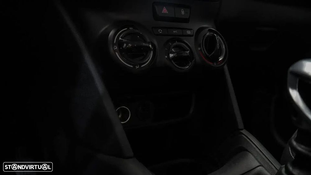 Peugeot 208 BlueHDi 100 Active - 23