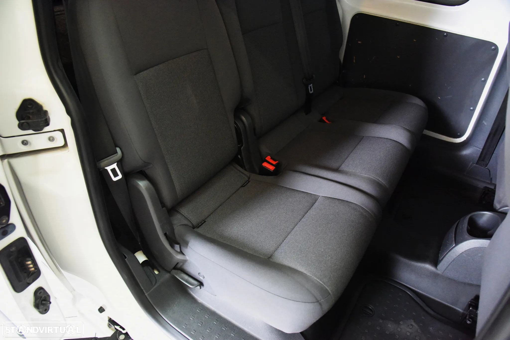 VW Caddy Maxi 2.0 TDi Extra AC 4Motion - 11