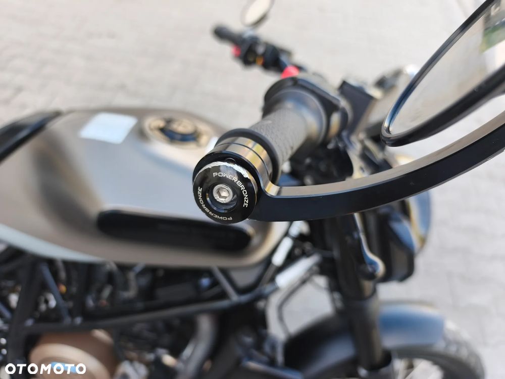 Husqvarna 701 - 37
