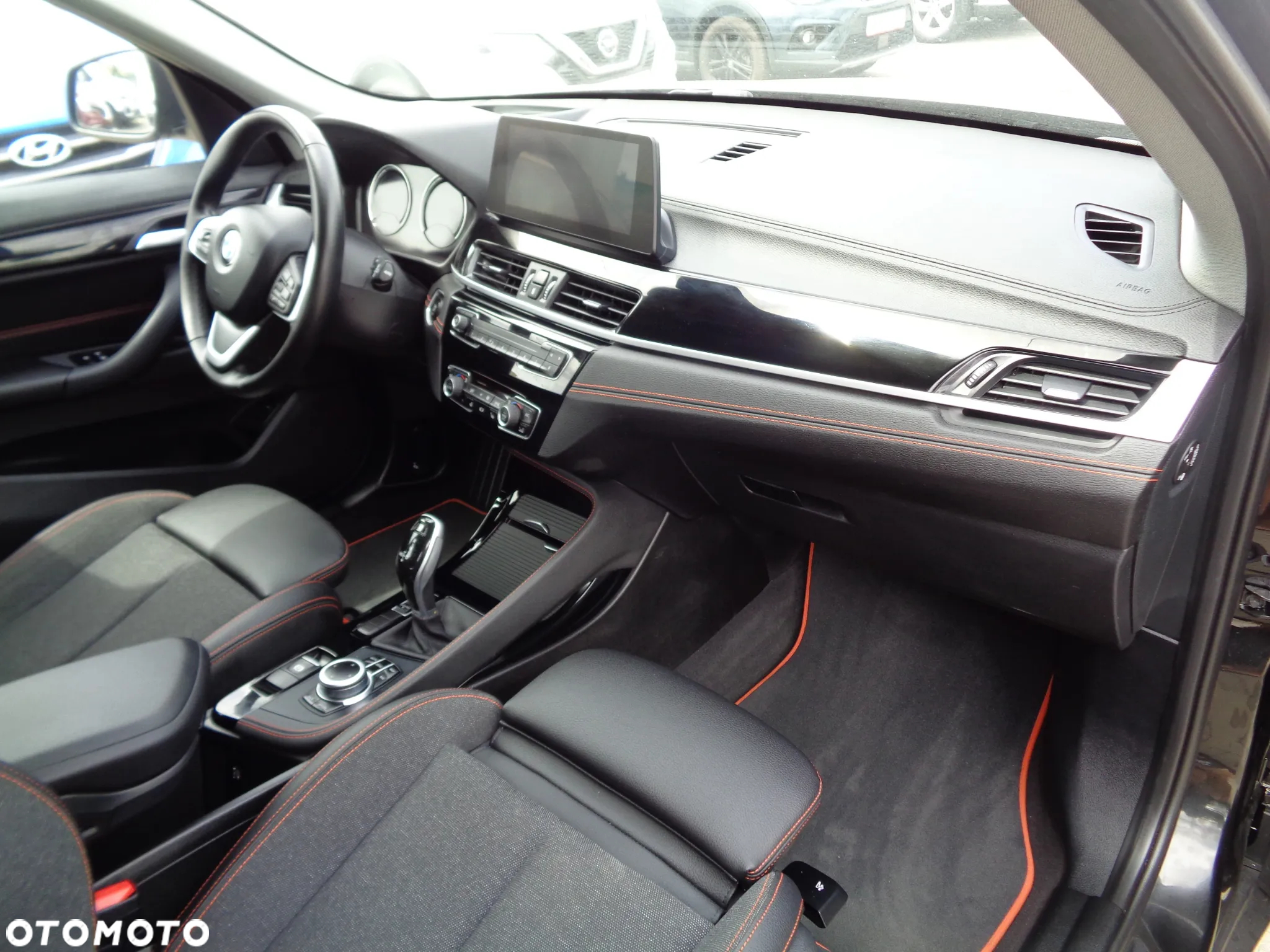 BMW X1 - 24