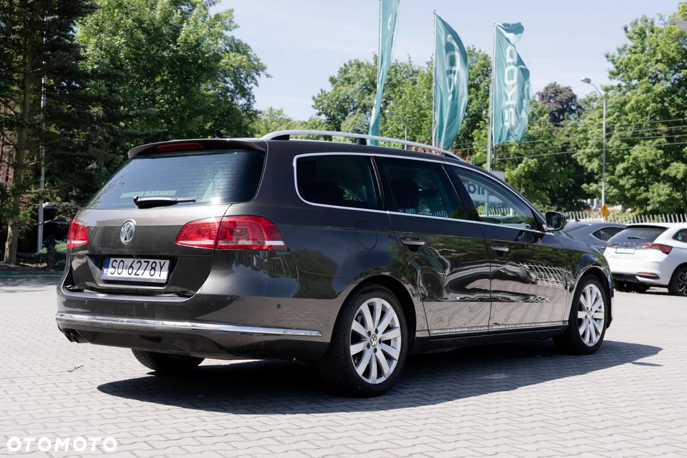 Volkswagen Passat 2.0 TDI DSG BlueMotion Technology Exclusive - 8