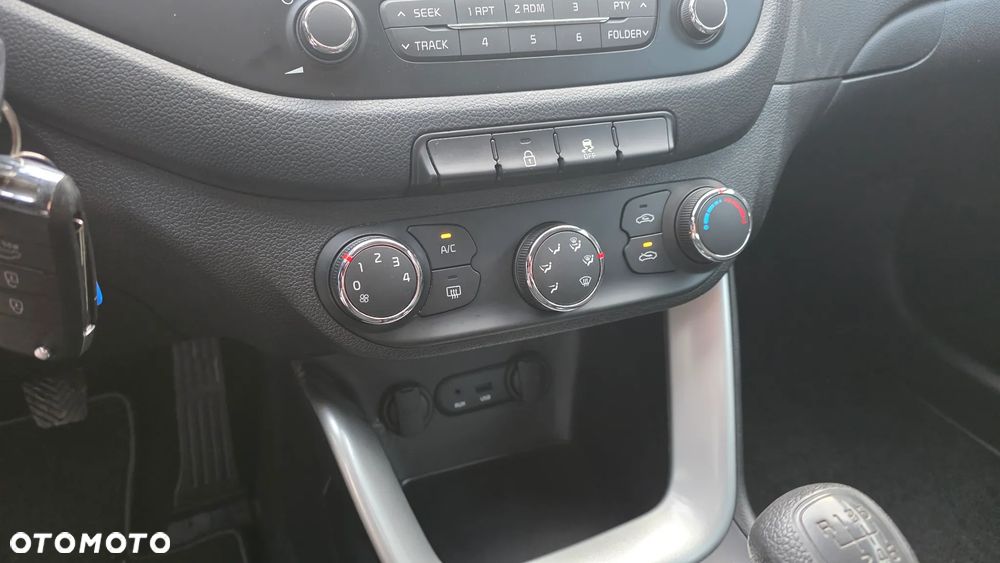 Kia Ceed 1.4 CVVT Spirit - 16