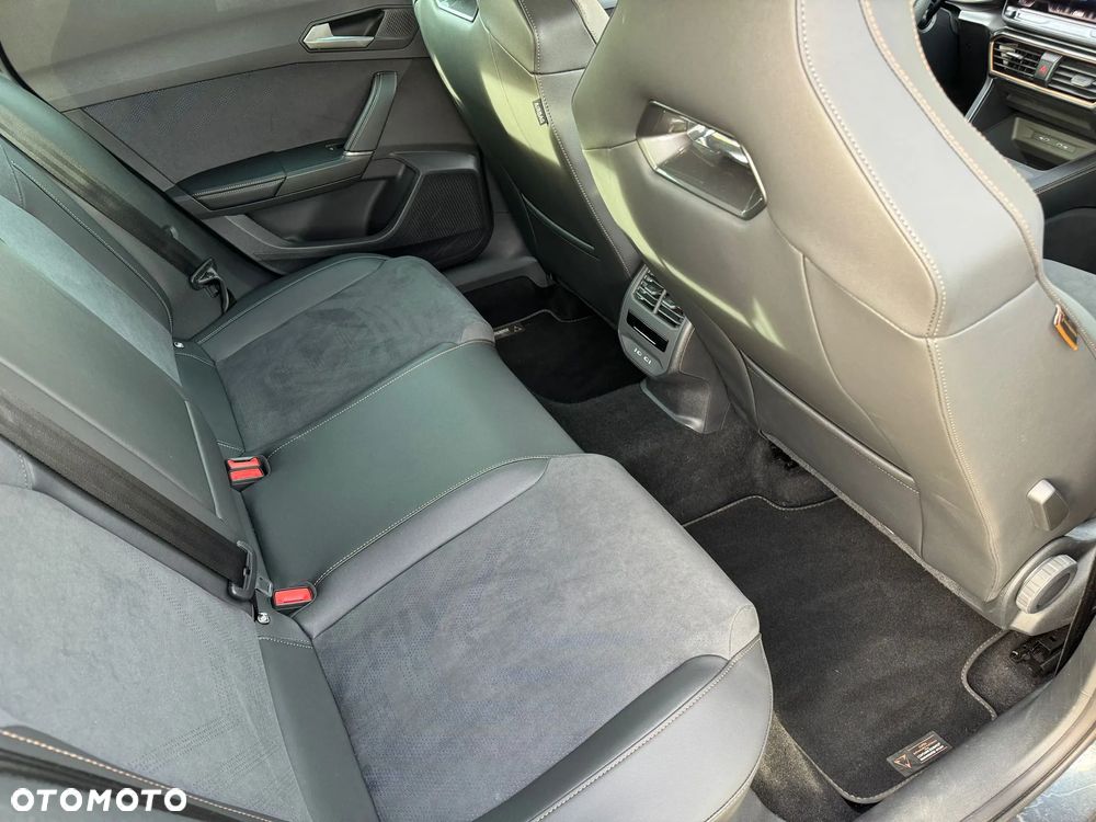 Cupra Formentor - 12