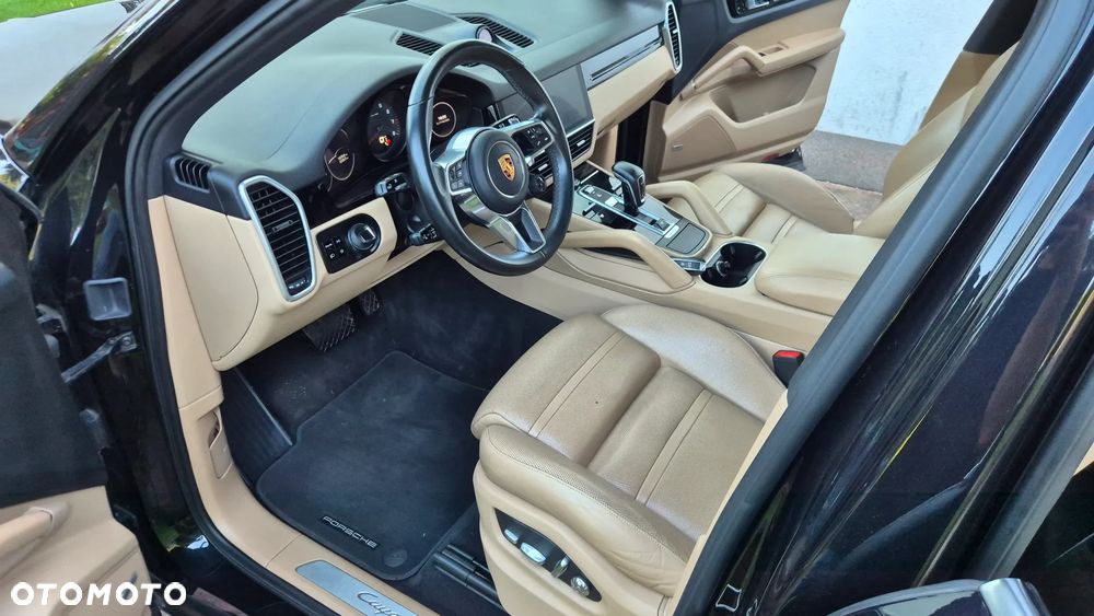 Porsche Cayenne Platinum Edition - 26