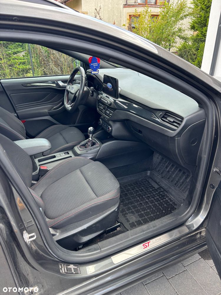 Ford Focus 2.0 EcoBlue ST-Line - 28
