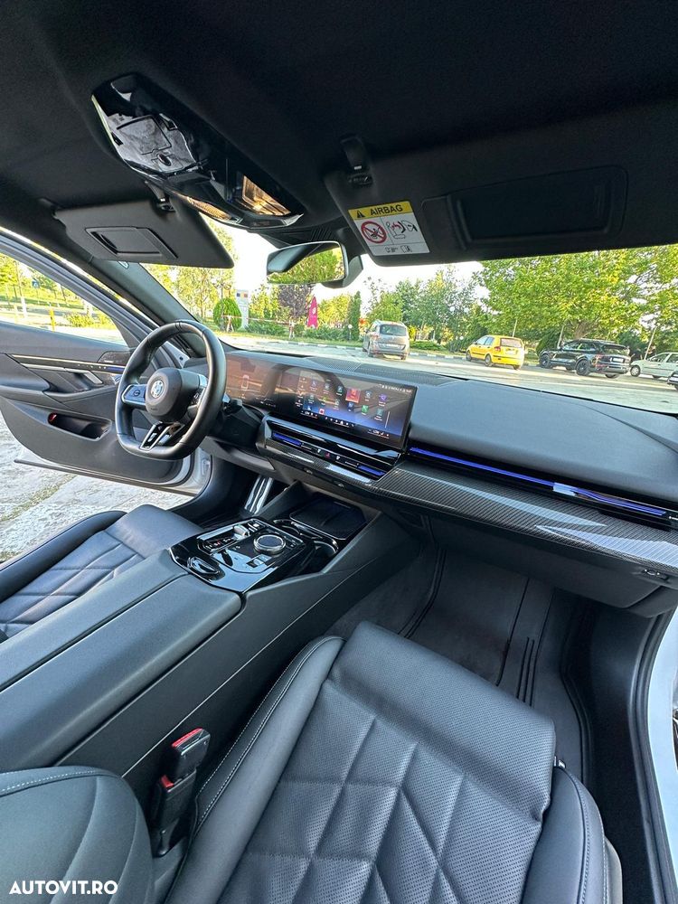 BMW Seria 5 520i Aut. - 30