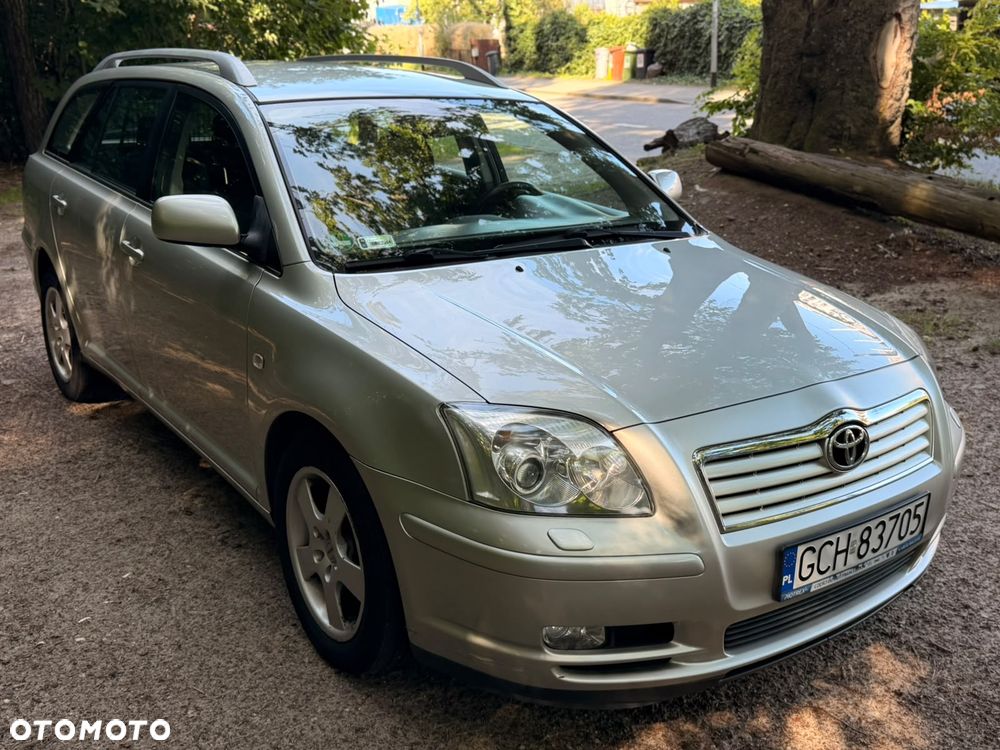 Toyota Avensis - 4