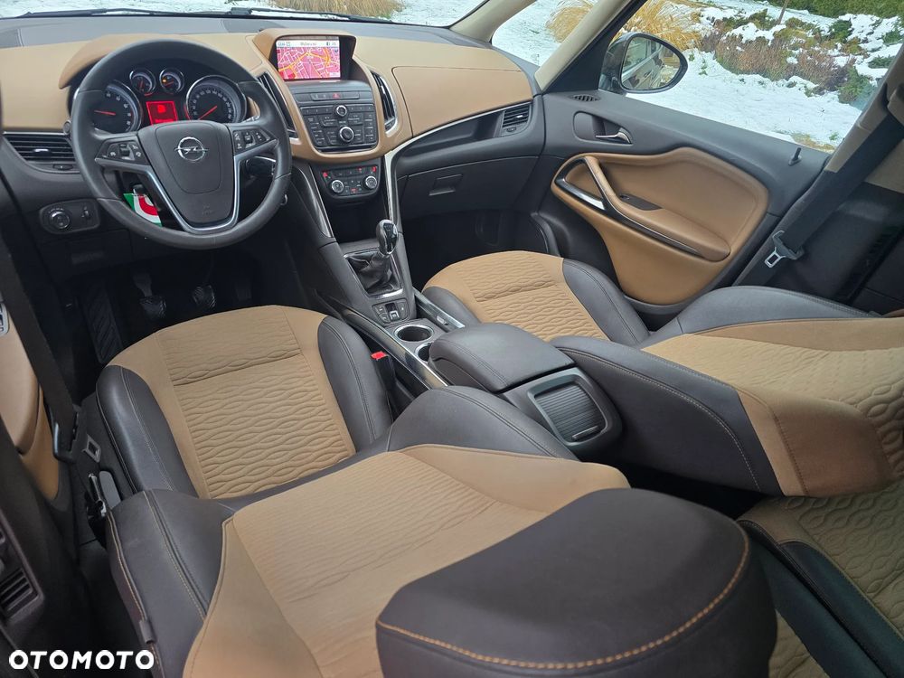 Opel Zafira 1.4 T Cosmo EcoFLEX S&S - 29