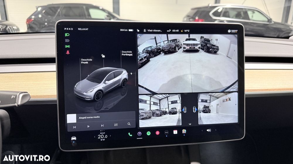 Tesla Model Y Performance Dual Motor AWD - 33