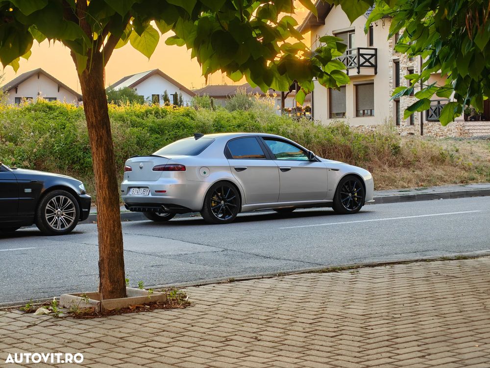 Alfa Romeo 159 - 19