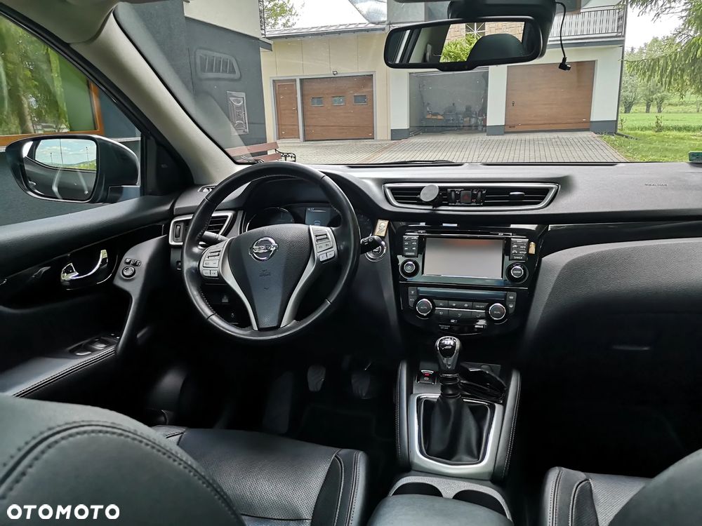 Nissan Qashqai 1.6 DCi 4x4 Tekna - 11
