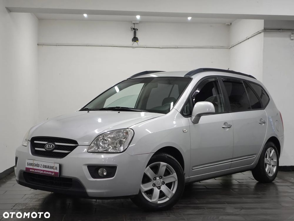 Kia Carens - 12