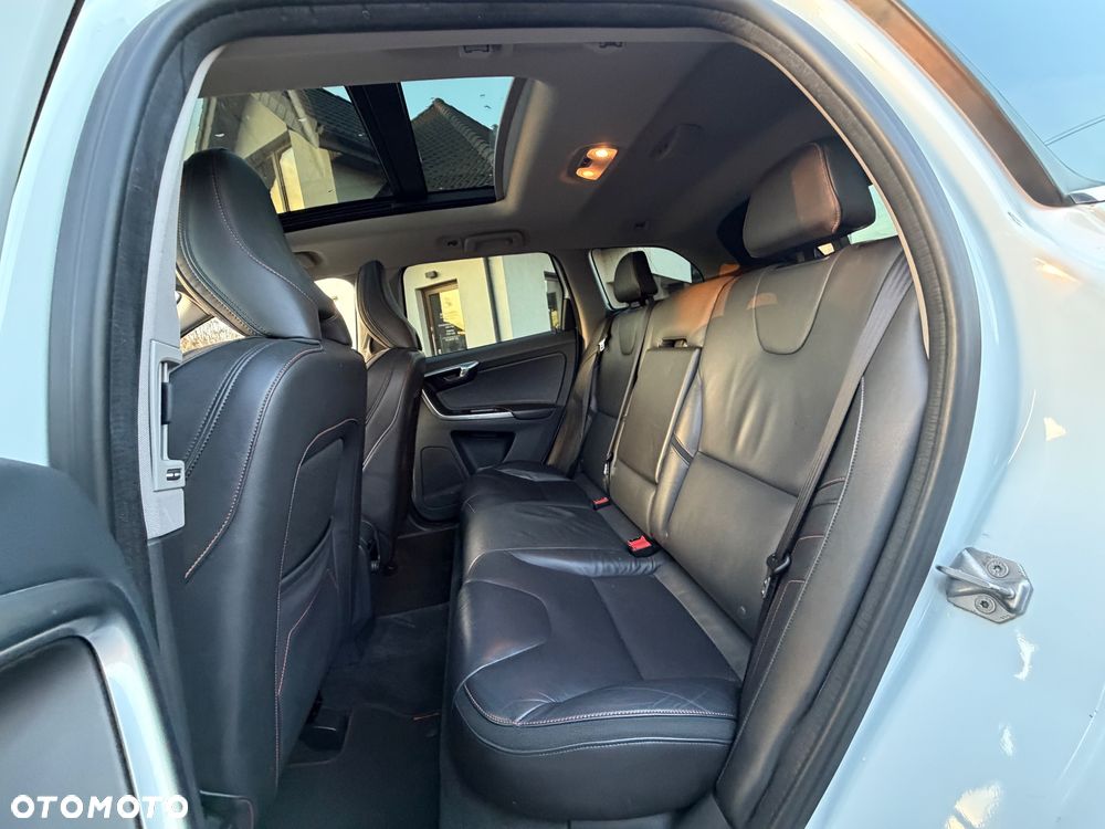 Volvo XC 60 D3 Ocean Race - 15