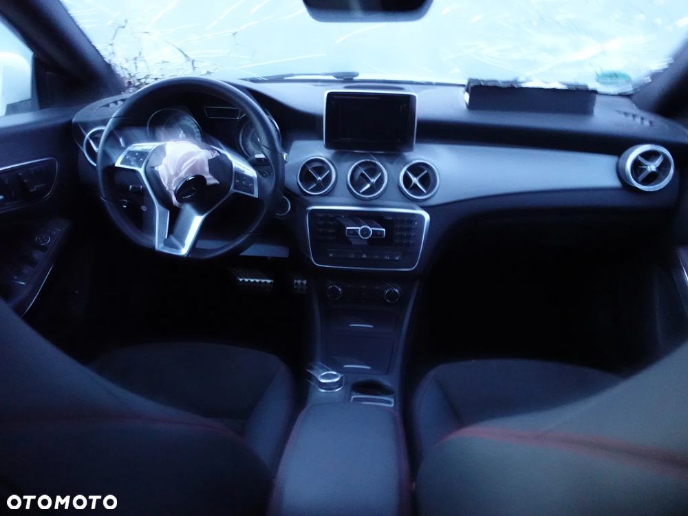 Mercedes-Benz CLA 200 Edition 1 - 5