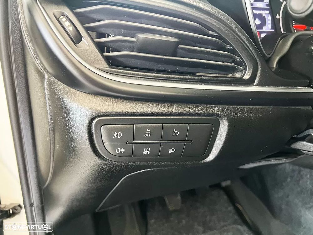 Fiat Tipo Station Wagon 1.3 M-Jet Lounge - 18