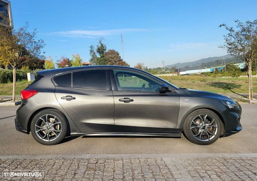 Ford Focus 1.5 TDCi EcoBlue ST-Line - 7