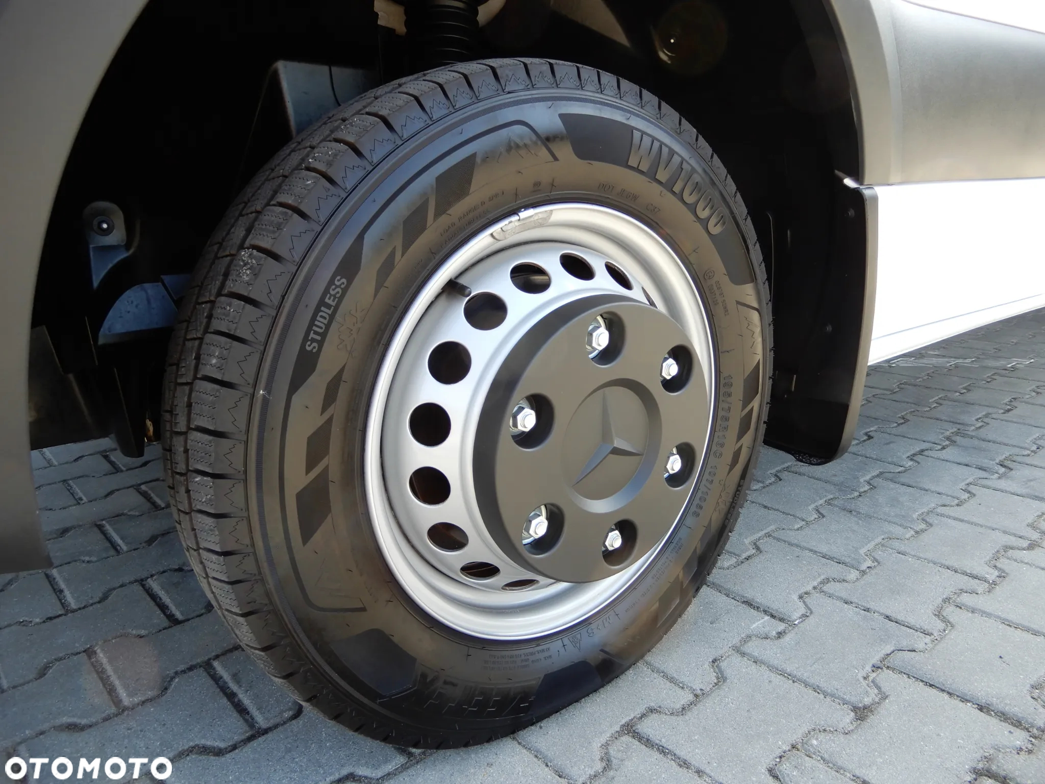 Mercedes-Benz Sprinter 516 CDI 163 KM 2.2 CDI Chłodnia Mroźnia -32*C +29*C Boczne Drzwi x 2 Izoterma PLANDEX 4.19 Cm 8.E.Palet Agregat Thermo King V300 MAX Zasilany Na Postoju V230 Stan Auta Jak NOWY - 9