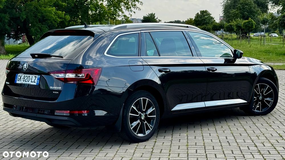 Skoda Superb 2.0 TDI 4x4 DSG Premium Edition - 4