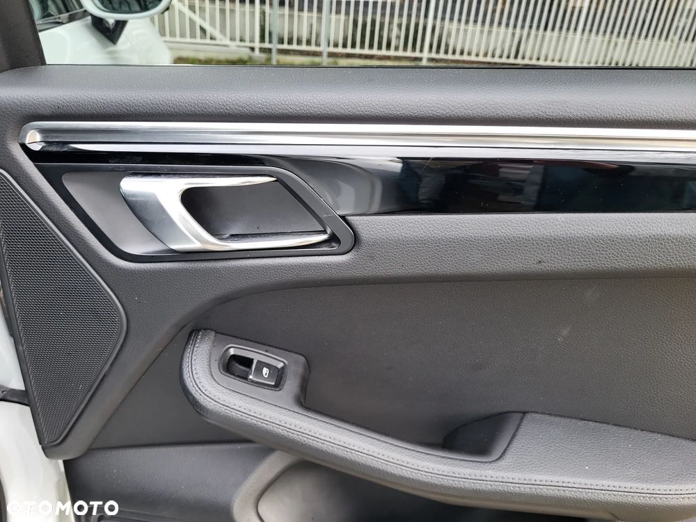 Porsche Macan S PDK - 35