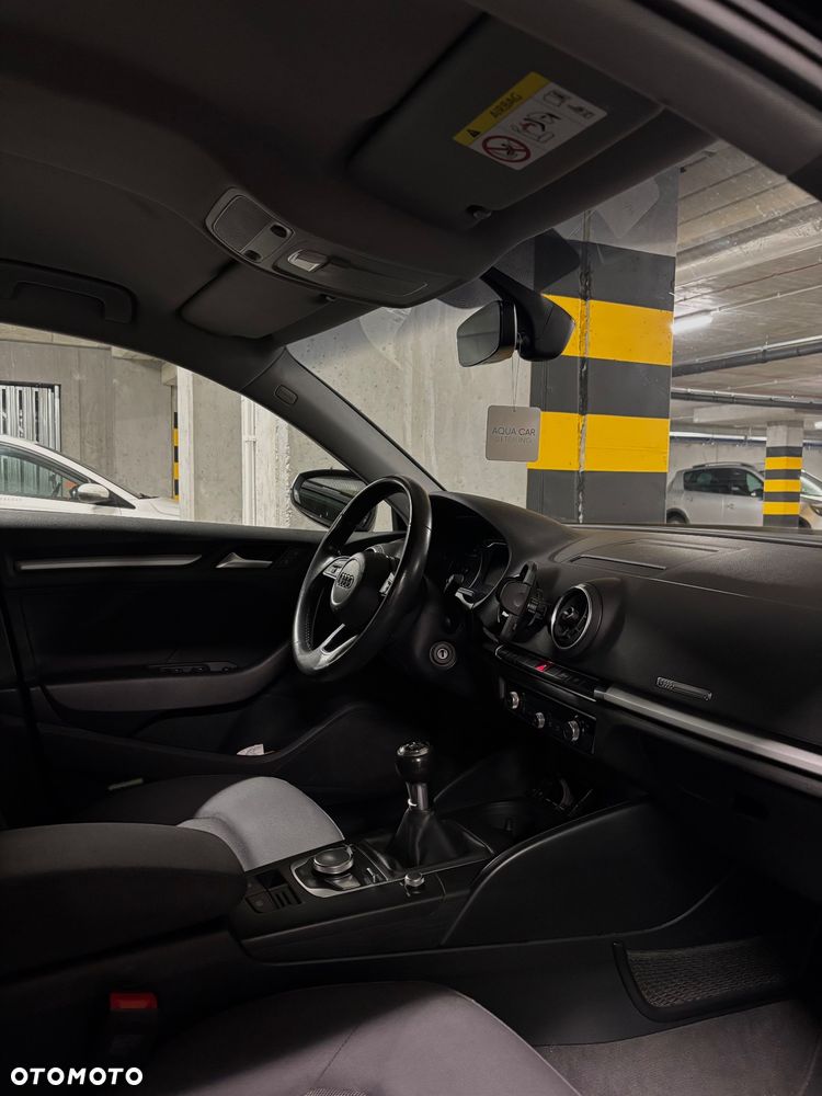 Audi A3 Sportback 1.6 TDI - 8