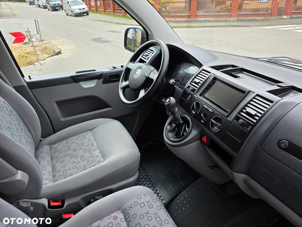 Volkswagen Transporter T5 - 19