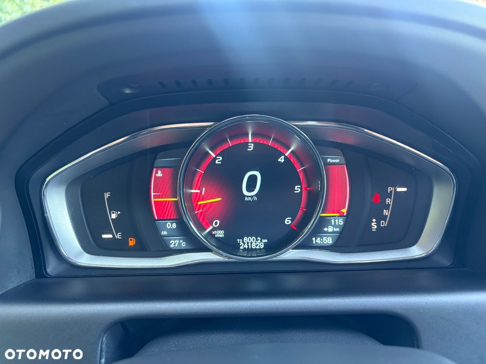 Volvo XC 60 D4 Geartronic RDesign - 13