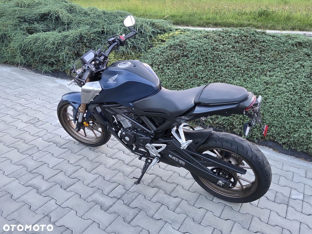 Honda CB - 30